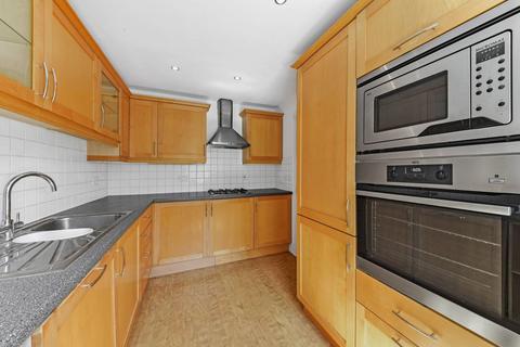 2 bedroom flat to rent, Ensign Street, Tower Hill, London, E1