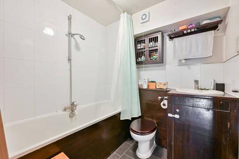 1 bedroom flat for sale, Longfellow Way, Bermondsey, London, SE1