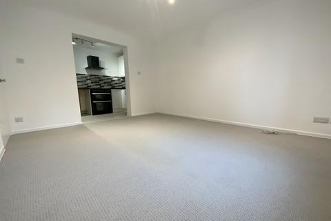 2 bedroom apartment to rent, Taylor Square, Tavistock PL19