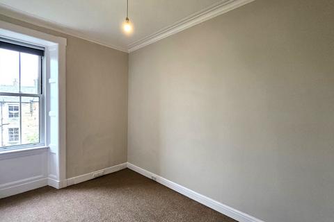 1 bedroom flat to rent, Comely Bank Avenue, Edinburgh EH4