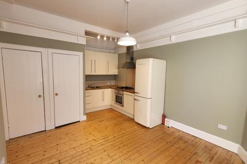 2 bedroom flat to rent, Springvalley Gardens, Edinburgh EH10