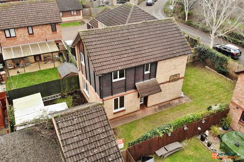 8 Swallowfield, Werrington, Peterborough, PE4 5BN