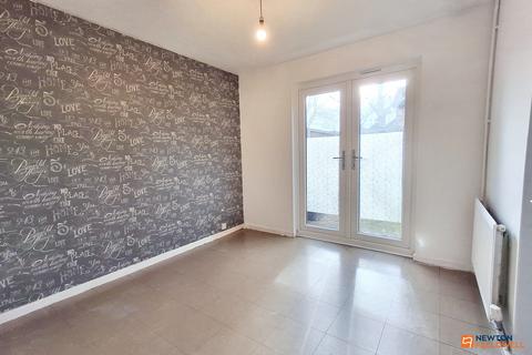 8 Swallowfield, Werrington, Peterborough, PE4 5BN