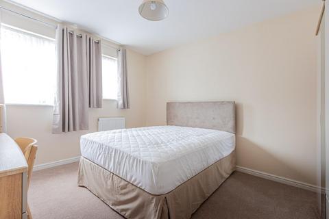 2 bedroom apartment to rent, The Landings, Penarth