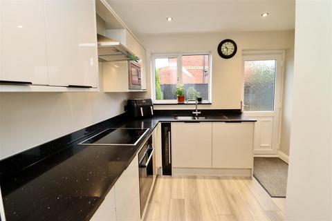 3 bedroom semi-detached house for sale, Potter Close, Market Weighton, York