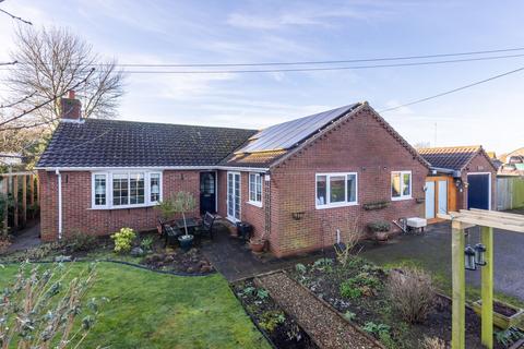 3 bedroom detached bungalow for sale, Thorpe Bassett, Malton YO17