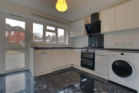 3 bedroom terraced house for sale, Lincoln Road, Enfield