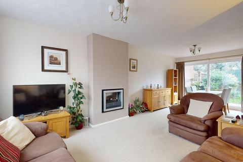 3 bedroom semi-detached house for sale, Vigilant Way, Gravesend, DA12