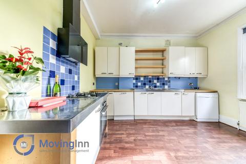 2 bedroom flat to rent, Gleneldon Road, Streatham, SW16