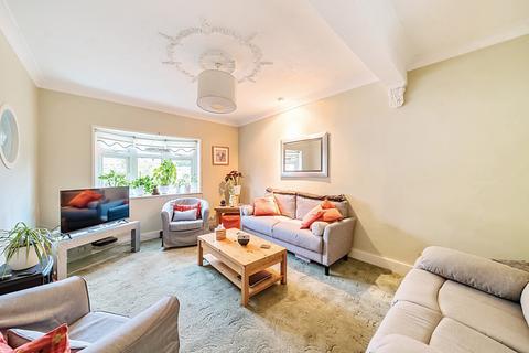 3 bedroom terraced house for sale, Penrhyn Avenue, London