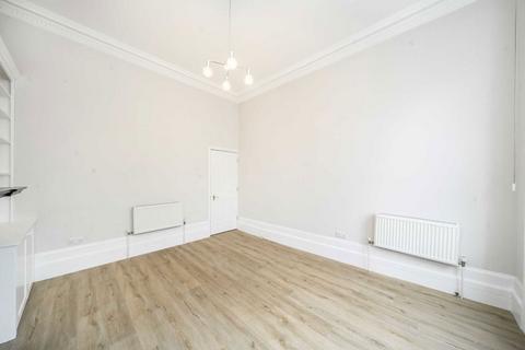 2 bedroom flat to rent, Brondesbury Villas, London NW6