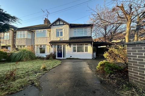 5 bedroom semi-detached house to rent, Ravenswood Road, Heswall