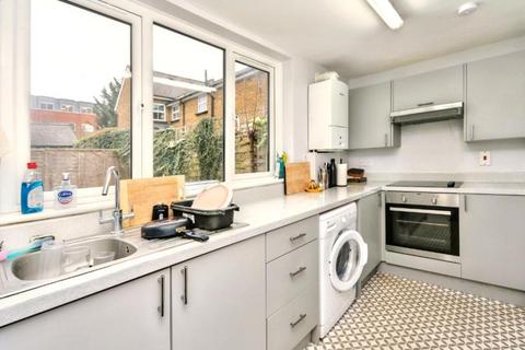 3 bedroom semi-detached house to rent, Albert Road, Kingston Upon Thames KT1