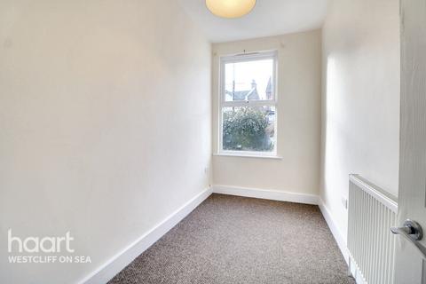 2 bedroom flat for sale, London Road, WESTCLIFF-ON-SEA