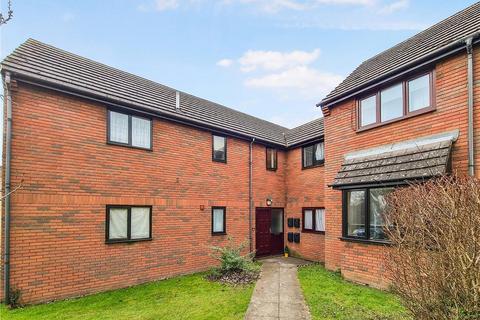 2 bedroom apartment to rent, Lovell Court, Irthlingborough NN9