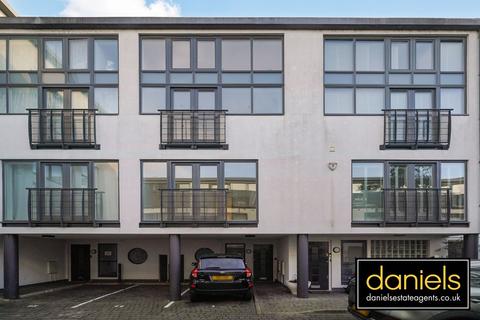 undefined, Wellington Road, Kensal Green, London, NW10