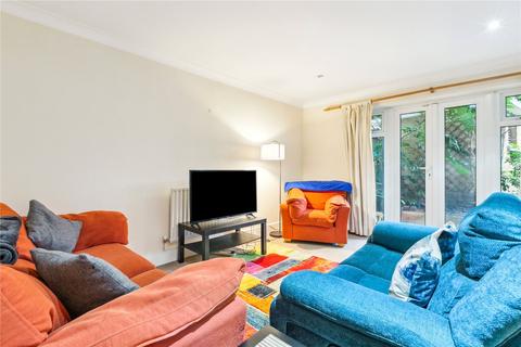 1 bedroom apartment to rent, Rubens Place, SW4