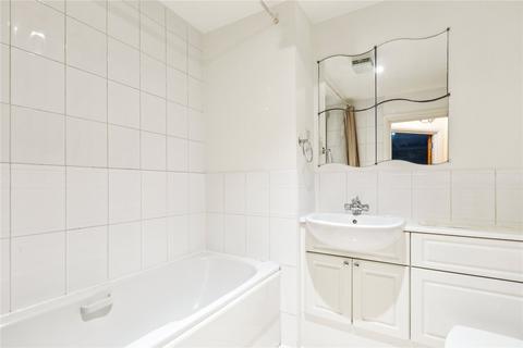 1 bedroom apartment to rent, Rubens Place, SW4