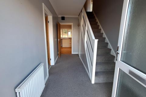 4 bedroom terraced house to rent, Awel Y Mor, Carmarthen