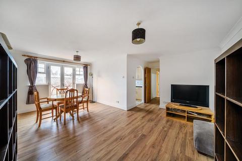 2 bedroom apartment to rent, Woodside Lane,  North Finchley,  N12