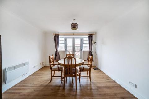 2 bedroom apartment to rent, Woodside Lane,  North Finchley,  N12