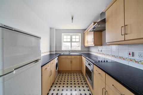 2 bedroom apartment to rent, Woodside Lane,  North Finchley,  N12