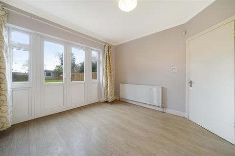 3 bedroom semi-detached house for sale, East Lane, Wembley