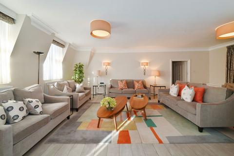 4 bedroom apartment to rent, Warwick Gardens, W14