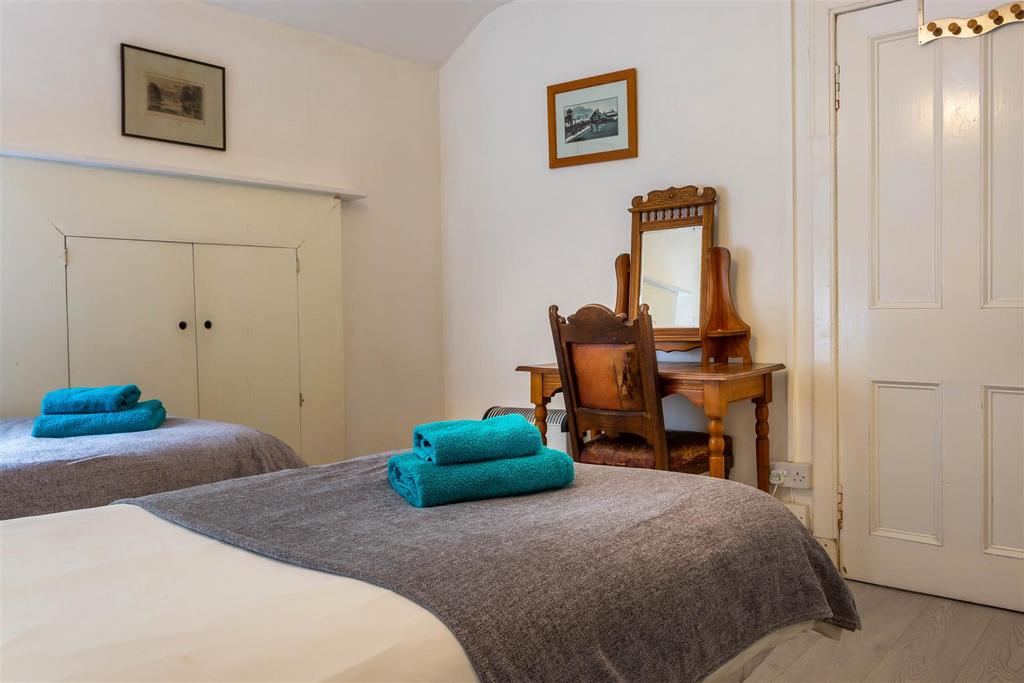 Ground Floor Rear Bedroom