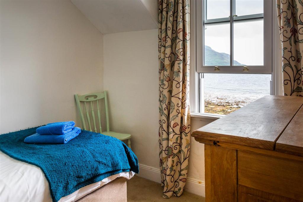 Single Front Bedroom