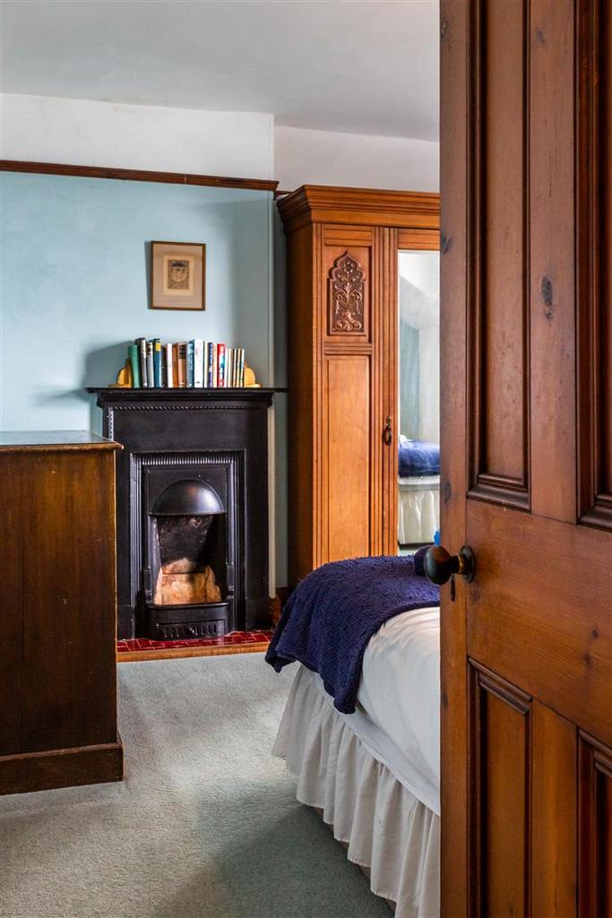 Front Twin Room