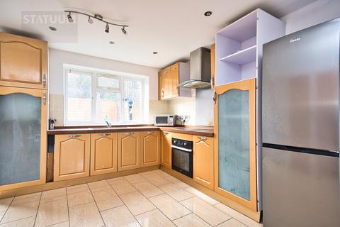 3 bedroom townhouse to rent, Nile Close, Rectory Rail, Stoke Newington, London, Hackney, N16