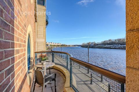 2 bedroom flat for sale, Mariners Wharf, Quayside, NE1