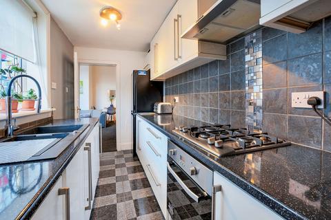 28 Moss Road, Tillicoultry, FK13 6NS