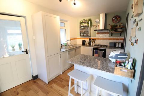 2 bedroom end of terrace house for sale, Fallwood Street, Haworth, Keighley, BD22