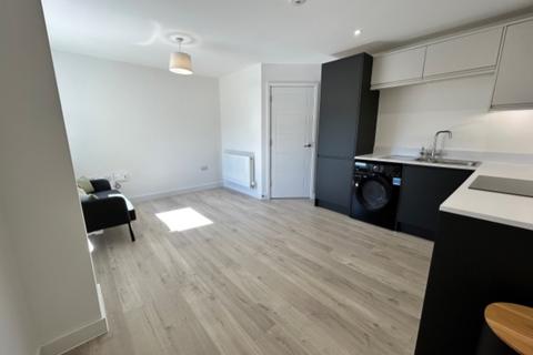 2 bedroom flat to rent, London Road, Gloucester