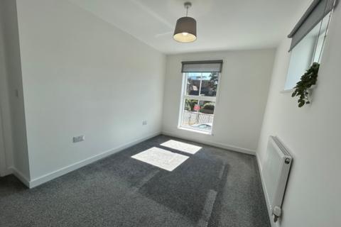 2 bedroom flat to rent, London Road, Gloucester