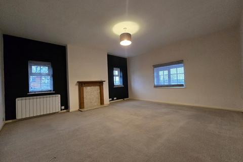 1 bedroom flat to rent, High Street, Belbroughton, Stourbridge, DY9