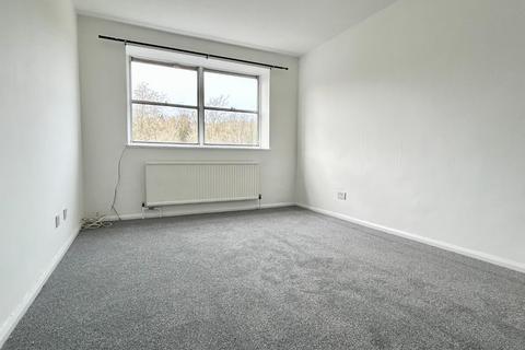 2 bedroom flat to rent, Mandalay Court, London Road, Patcham, Brighton