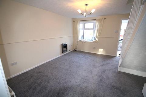 2 bedroom house to rent, Grendon Drive, Rugby