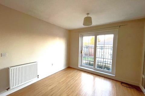 2 bedroom flat to rent, Albert Road, Tamworth B79