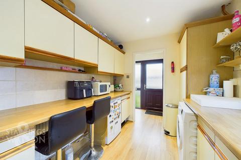 13 Broadway Close, Hempnall, Norwich, NR15 2LY