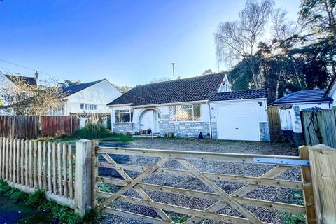 4 bedroom chalet for sale, Sandy Lane, St Ives, BH24 2LH