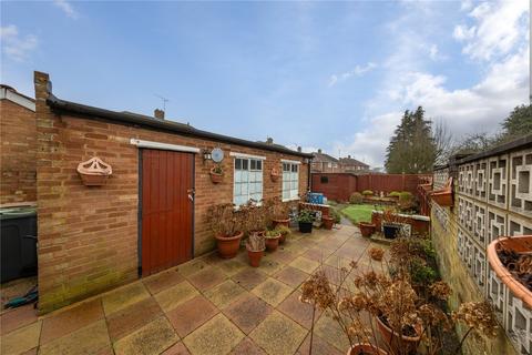 1 Eastcott Close, Luton, LU2 9JP