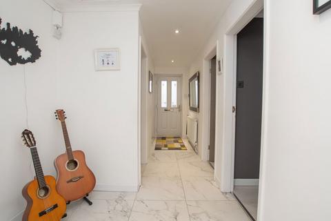 undefined, Garden Drive, Grimsby DN36