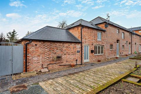 2 bedroom semi-detached house to rent, South Stables, The Old Brewery, Mill Road