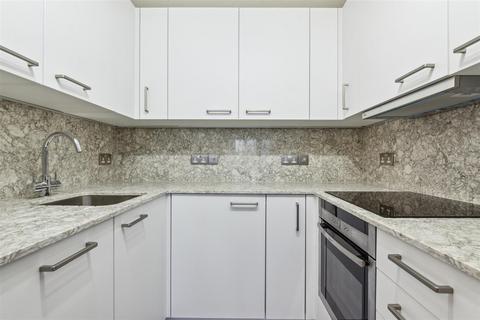 1 bedroom flat for sale, Fishers Lane, London, W4