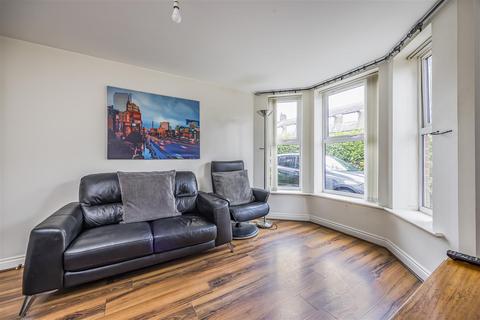 2 bedroom flat for sale, Hawkwood Road, Bournemouth