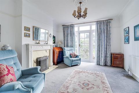 3 bedroom semi-detached house for sale, Westbourne Grove, Westcliff-On-Sea SS0