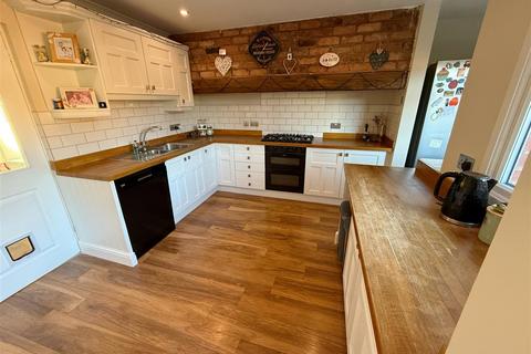 35 The Meadows, Bidford On Avon, Alcester, B50 4AP